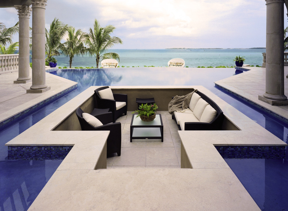 sunken-seating-in-pool-01