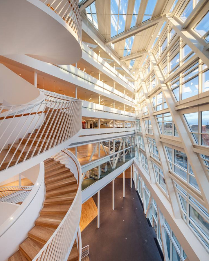 swedbank-office-stockholm-sweden-03