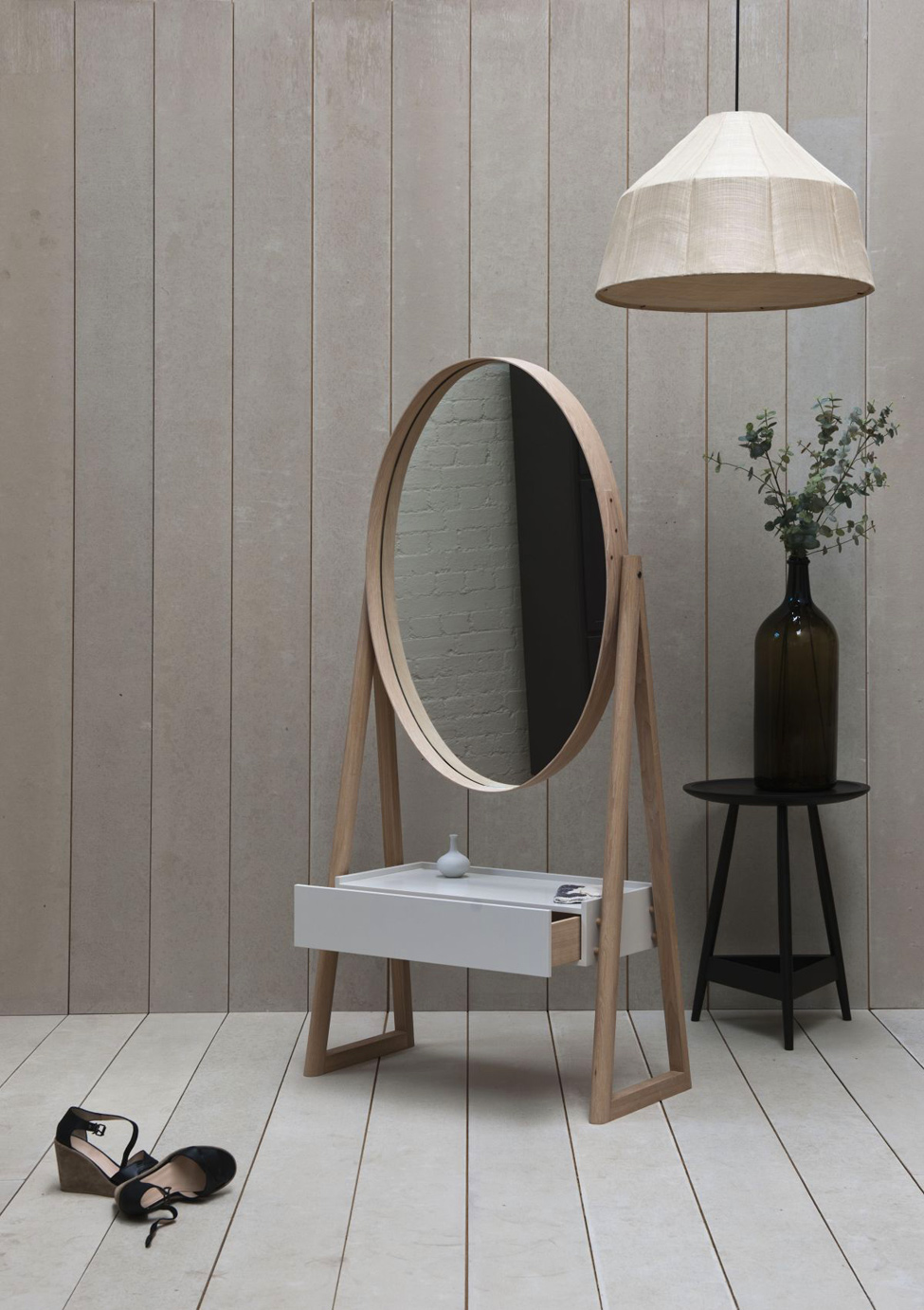 table-for-cosmetics-12
