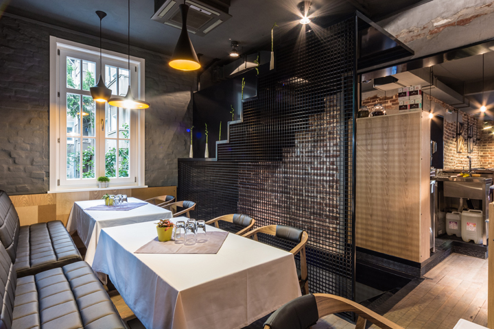 the-clock-restaurant-06