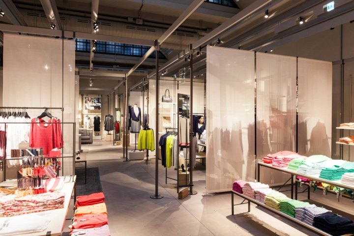 united-colors-of-benetton-store-milan-italy-11