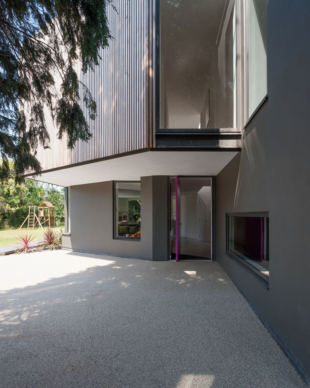 wedge-house-by-soup-architects-09
