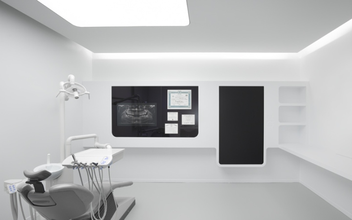 white-space-orthodontic-clinic-italy-02