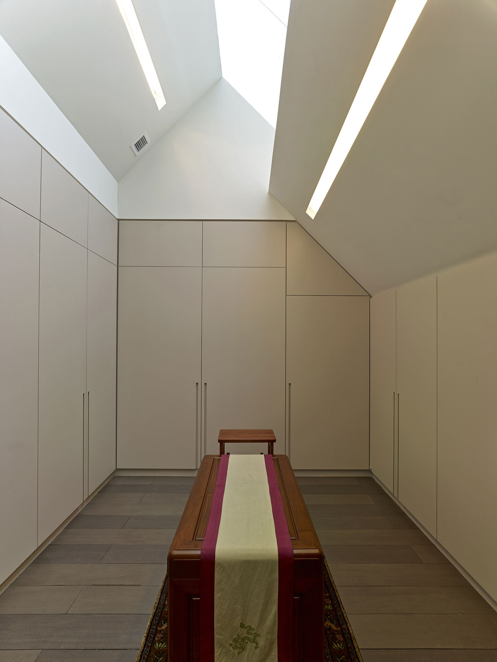 y-house-by-ongong-16