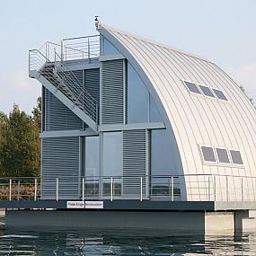 floating-home-in-the-lusatian-lake-district-germany-03