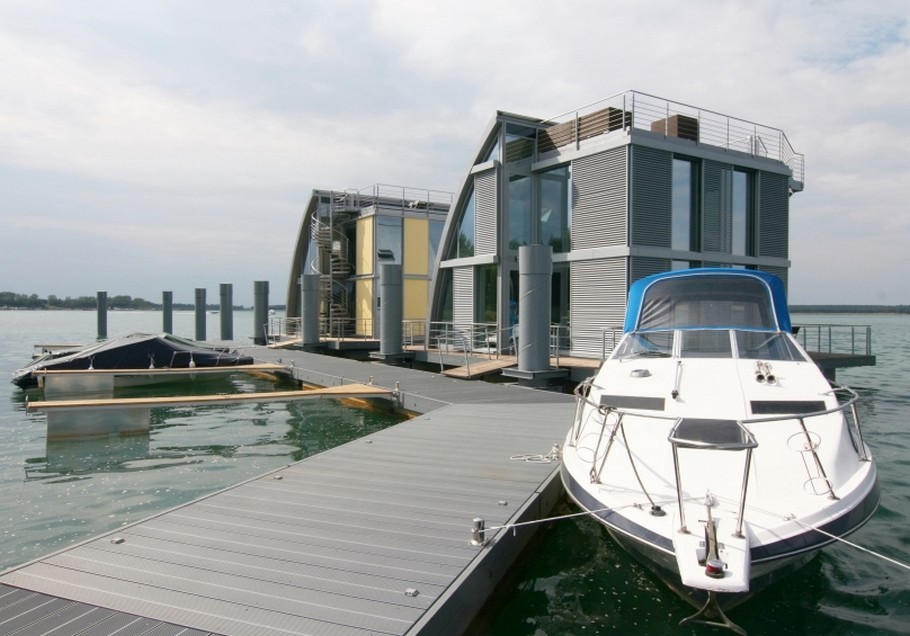 floating-home-in-the-lusatian-lake-district-germany-09