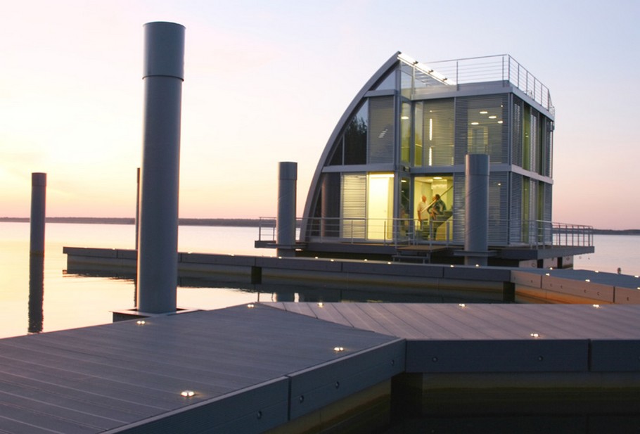 floating-home-in-the-lusatian-lake-district-germany-12