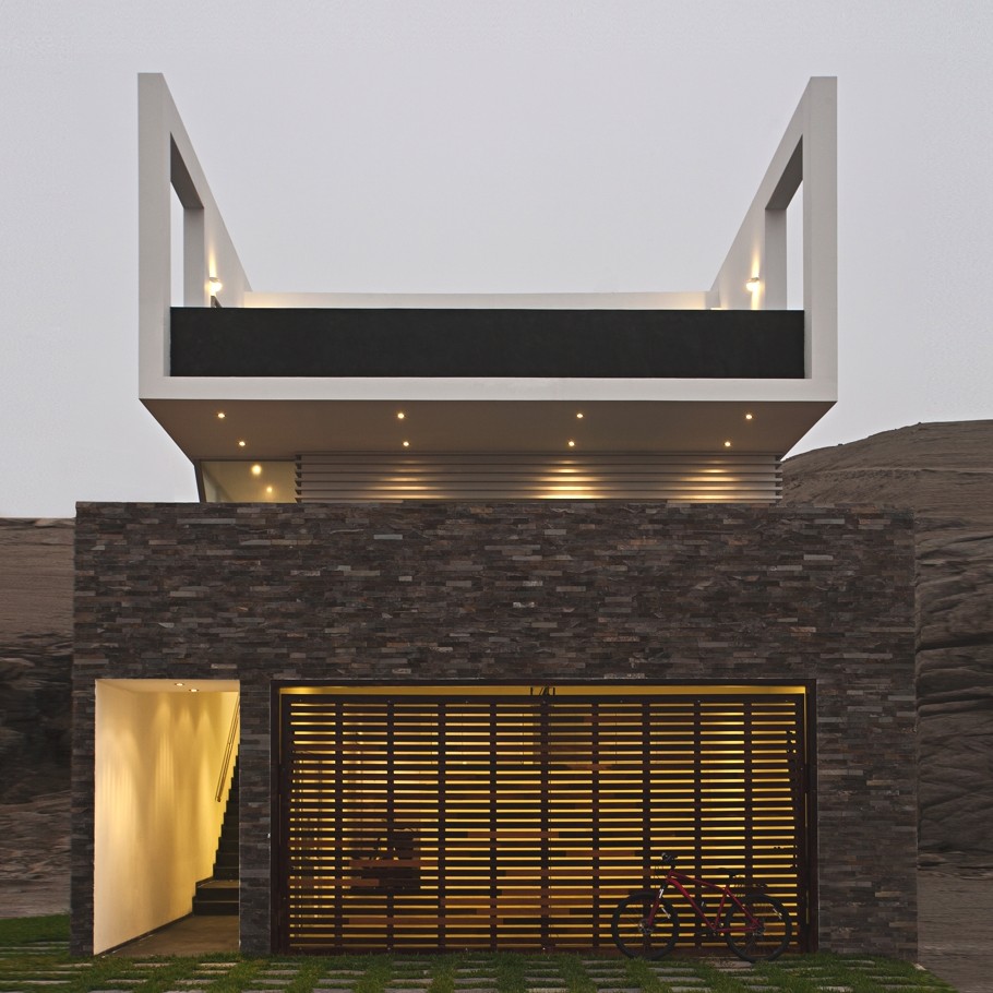 house-beach in-peru-12