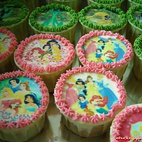 disney-cake-cupcake-ideas-33