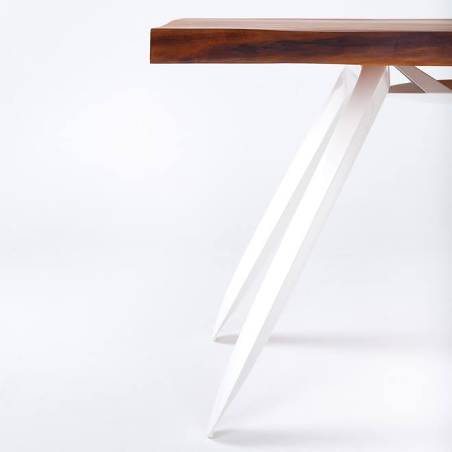 ancient-kauri-table-reportedly-3
