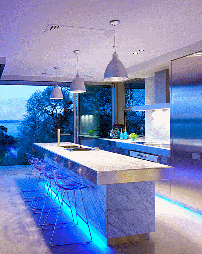 blue-and-light-kitchens-45