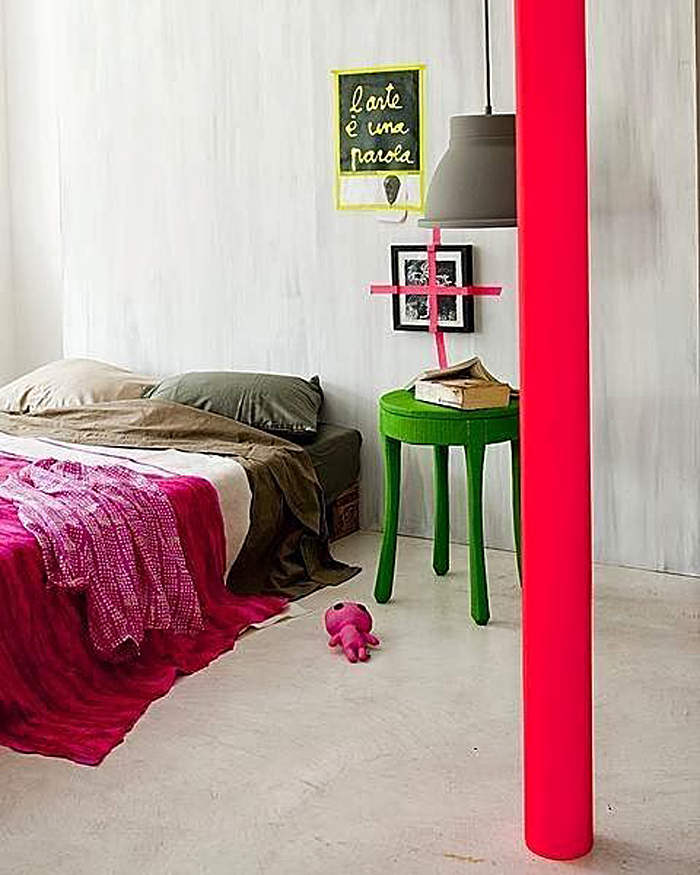 bright-acsents-in-interior-46