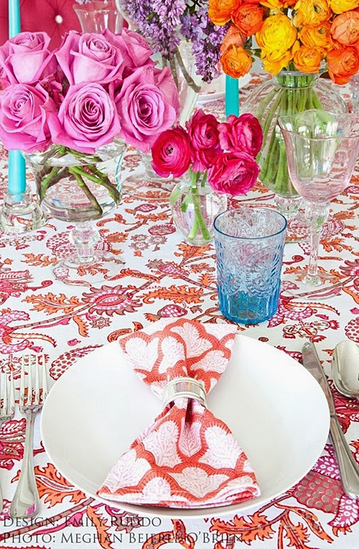 bright-acsents-in-interior-49