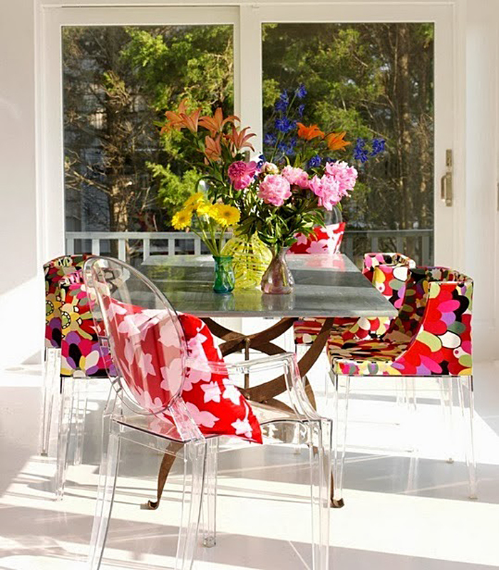 bright-acsents-in-interior-56