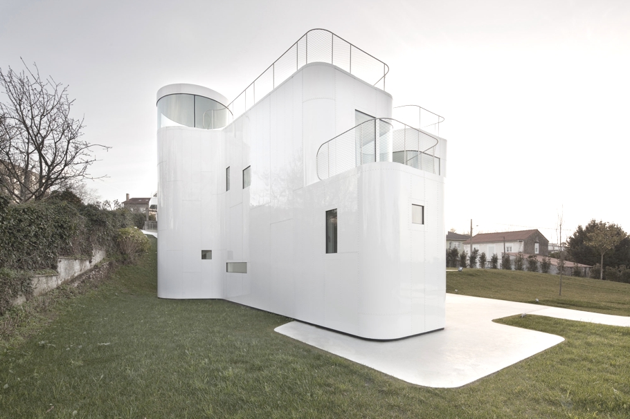 Минималистический стиль - проект Casa V от Dosis, Ла-Корунья, Испания