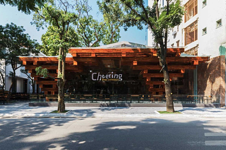 cheering-bar-hp-hanoi-25