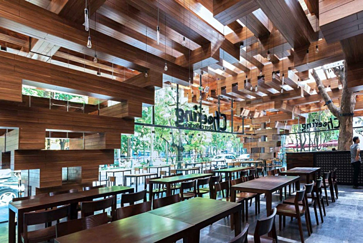 cheering-bar-hp-hanoi-7