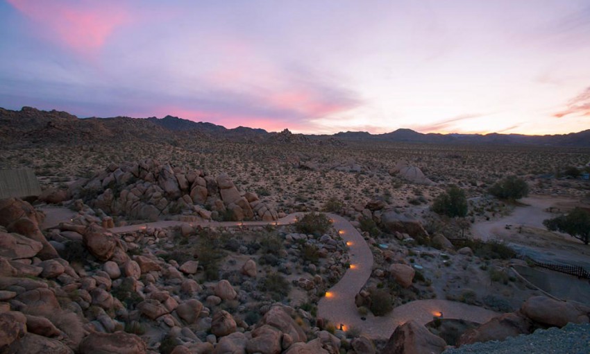 desert-house-kendrick-bangs-20