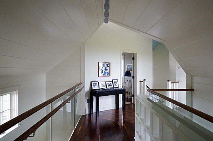 design-at-end-of-hall-10