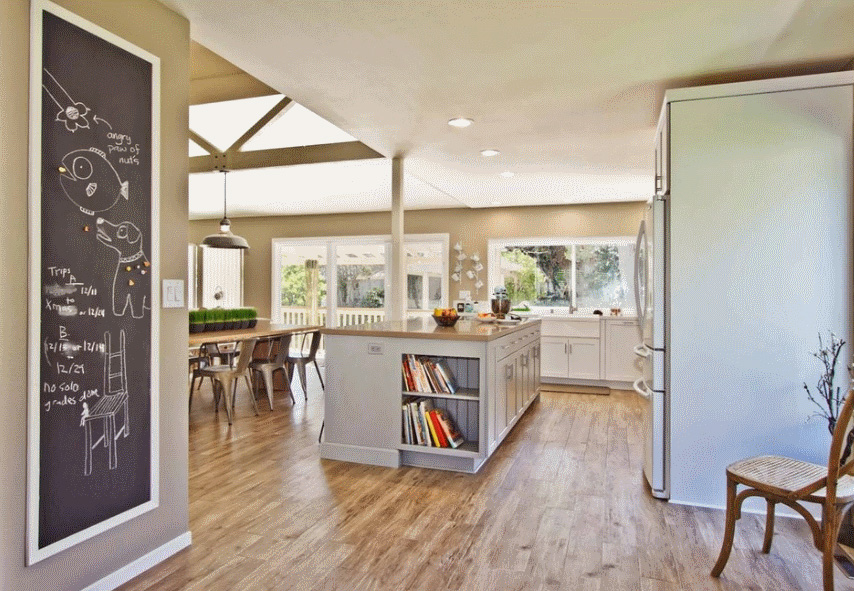 grifel-classboard-in-kitchen-12