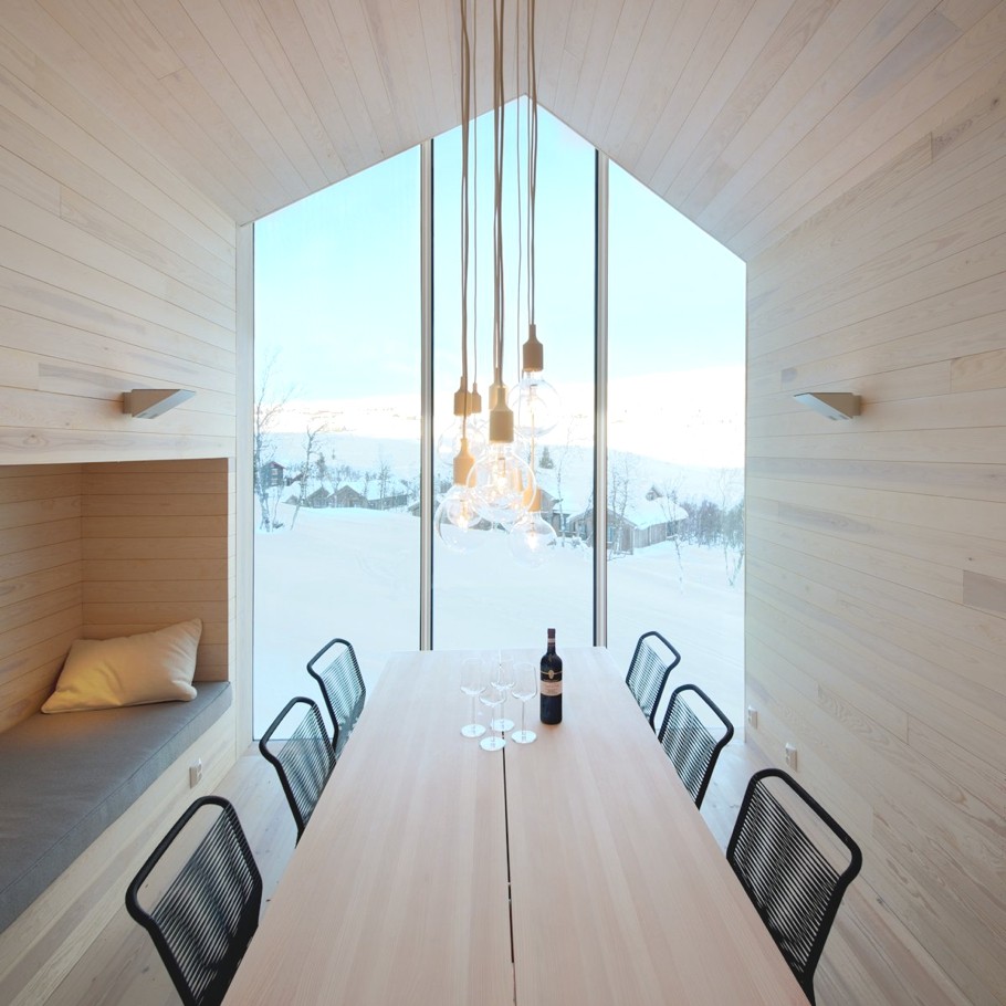 Дизайн интерьера столовой от Mountain Lodge в Норвегии