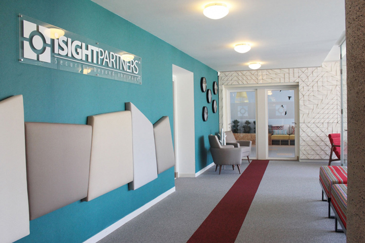 isight-partners-roof-design-studio-1