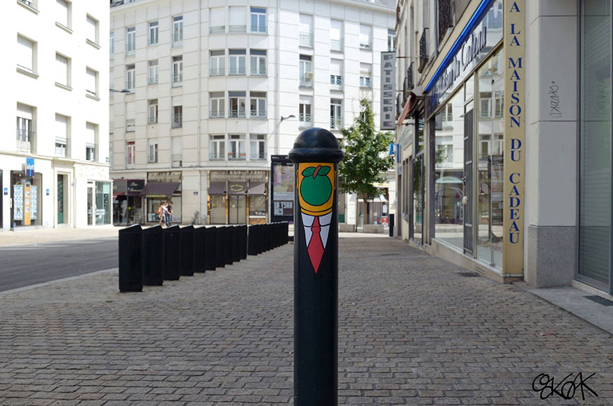 oakoak-clever-street-art-11