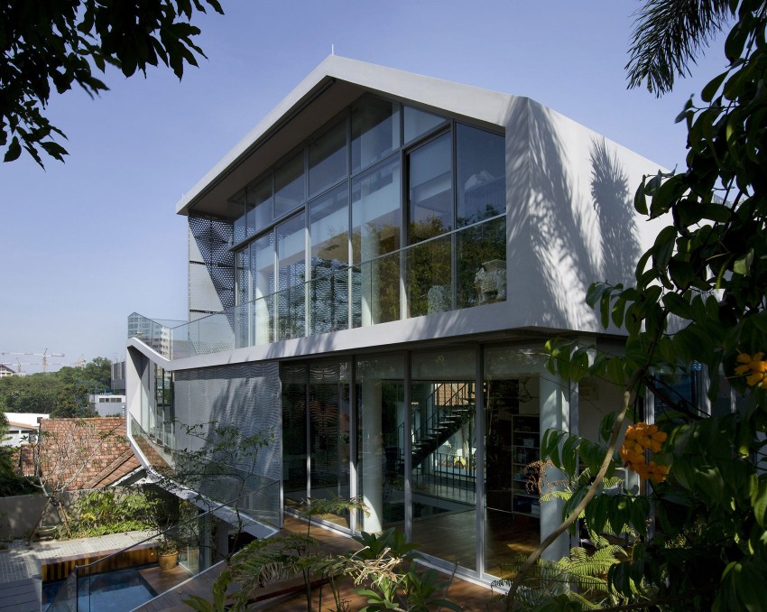 ooi-house-by-czarl-architects-7
