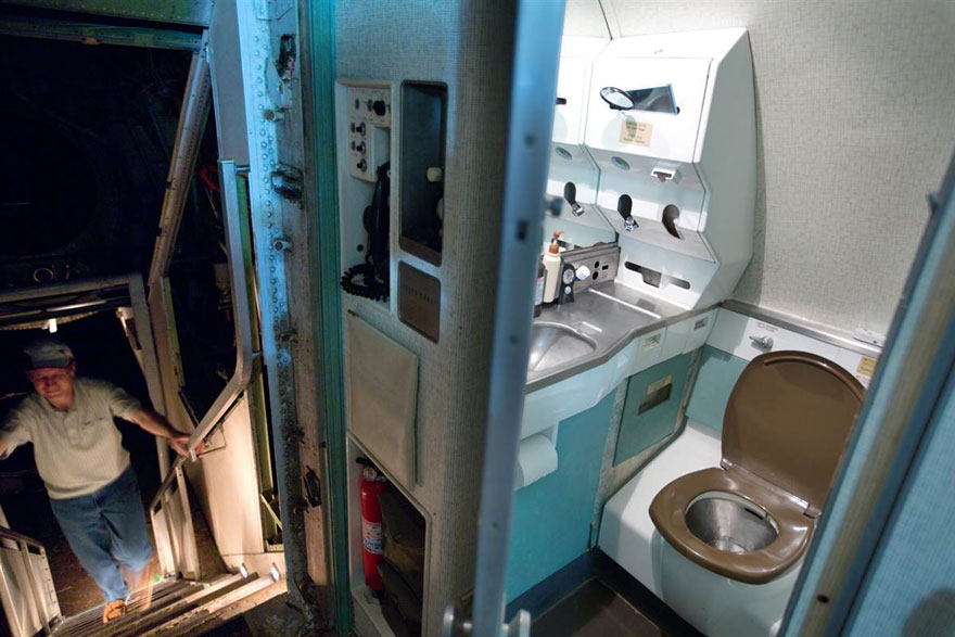 retired-boeing-727-bruce-campbell-6