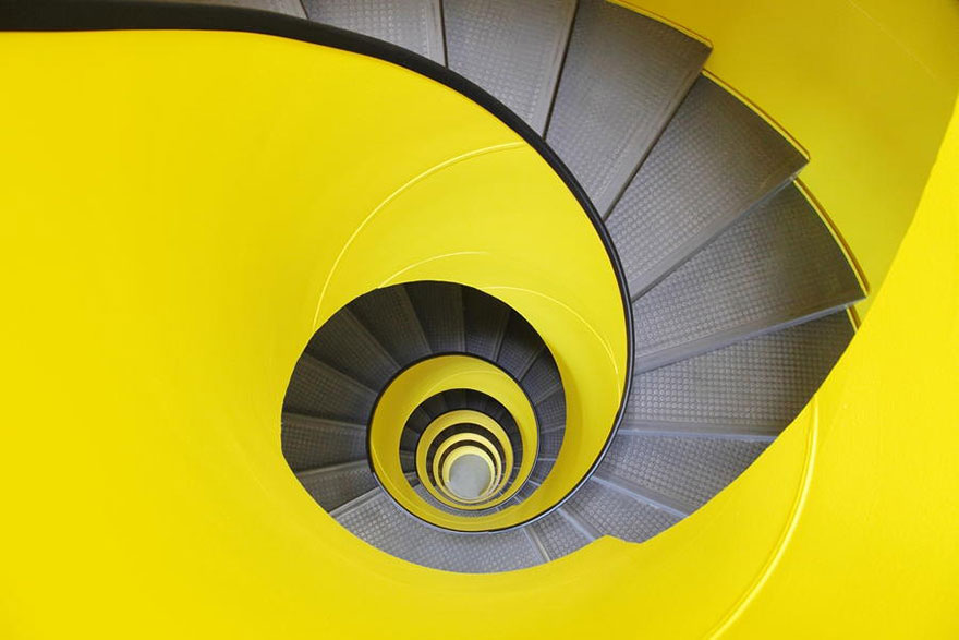 spiral-staircases-photography-27