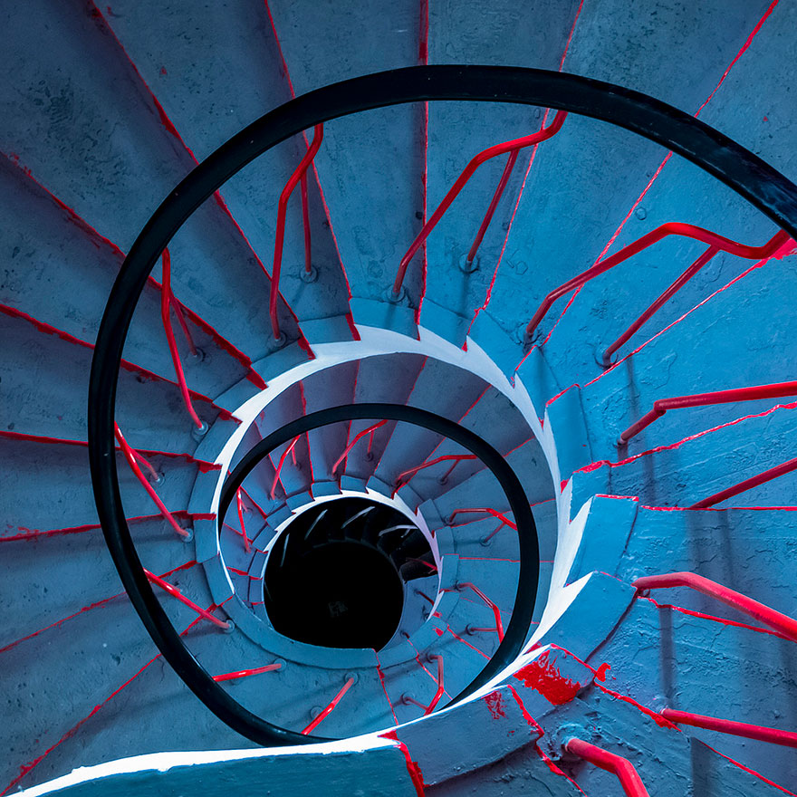 spiral-staircases-photography-28