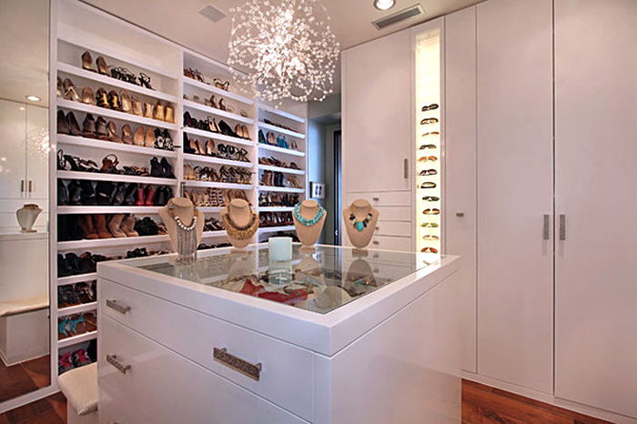 the-cure-envy-closet-19