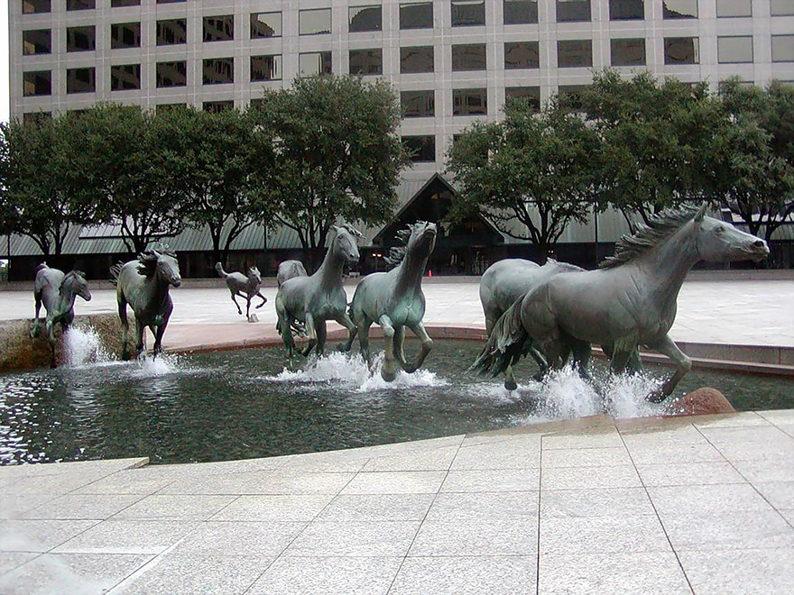 worlds-creativ-statues-sculptures-1