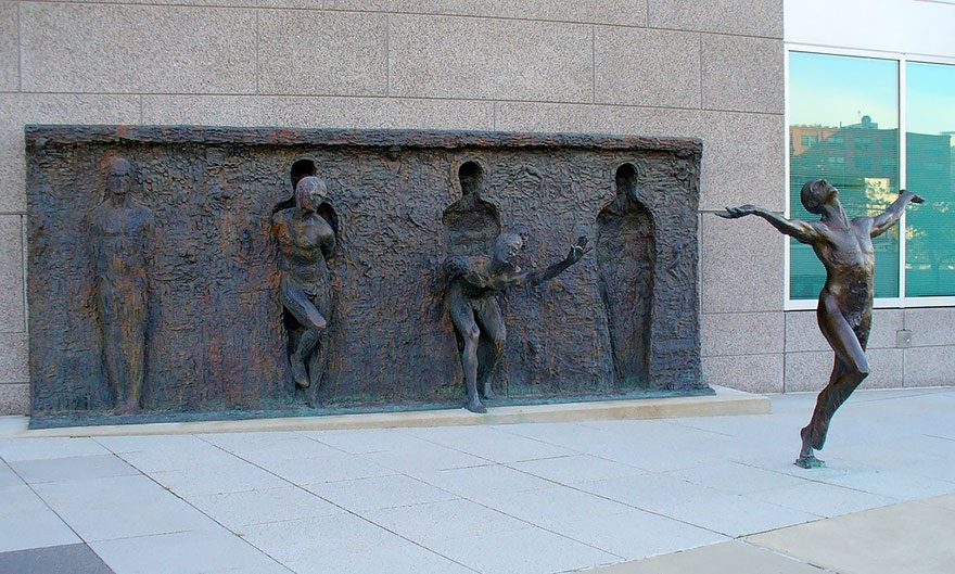 worlds-creativ-statues-sculptures-8