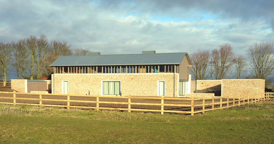 long-house-england-05