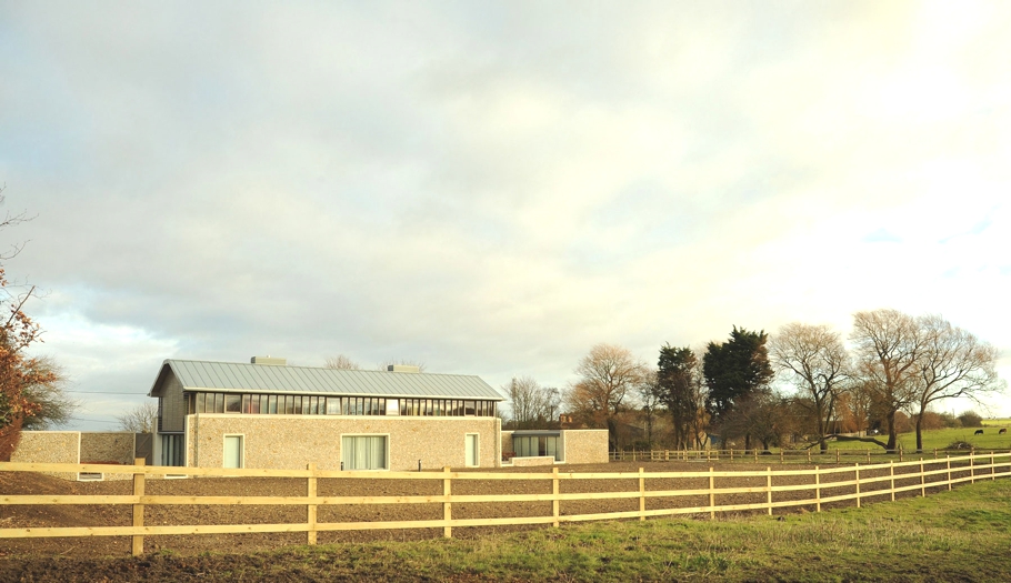 long-house-england-06