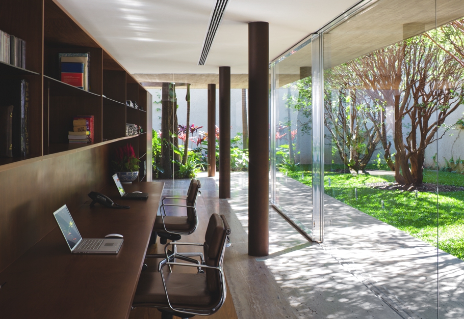 contemporary-property-sao-paulo-brazil-13