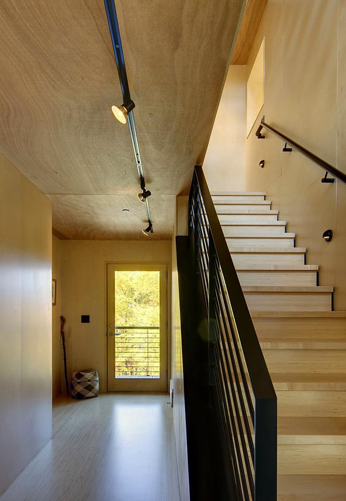 architecturally-intriguing-house-in-michigan-8