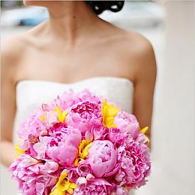 beautiful-bright-summer-wedding-bouquets-21