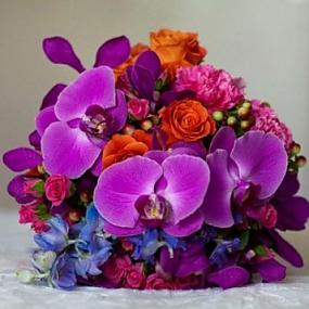 beautiful-bright-summer-wedding-bouquets-22