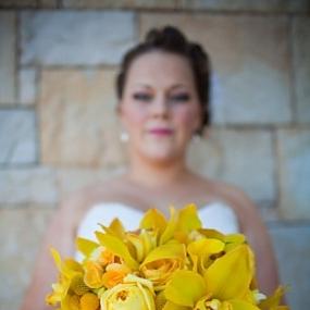 beautiful-bright-summer-wedding-bouquets-41