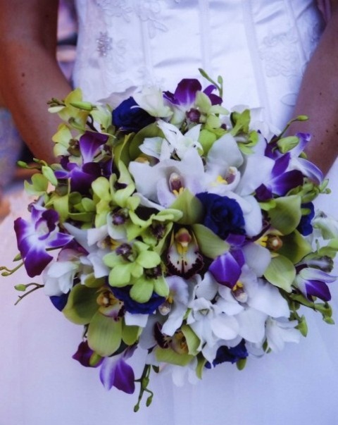 beautiful-bright-summer-wedding-bouquets-50