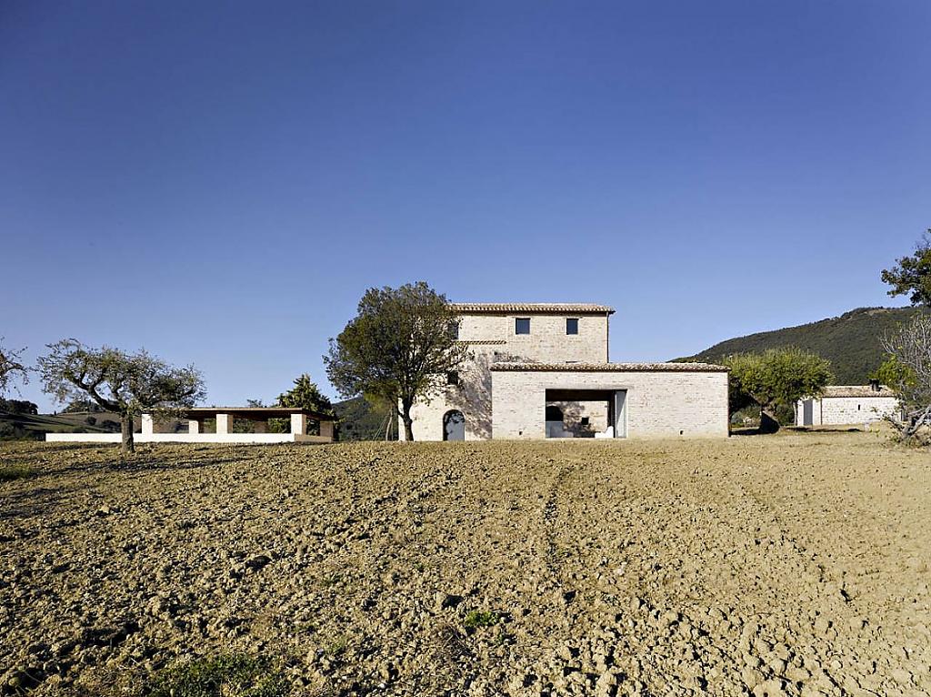 le-marche-villa-4