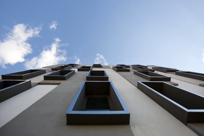 modern-geometrical-palace-in-italy-4