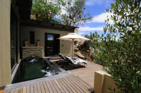 olive-residence-in-namibia-2