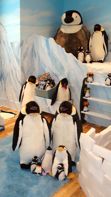 penguins-theme-in-kids-bedroom-1