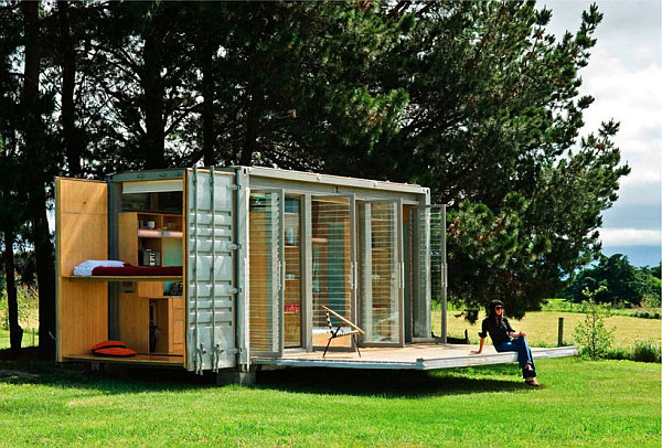 port-a-bach-shipping-container-5