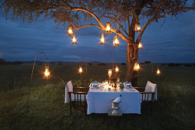 top-10-romantic-tables-for-two-on-your-honeymoon-3