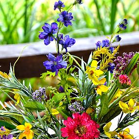 country-table-bouquet-01