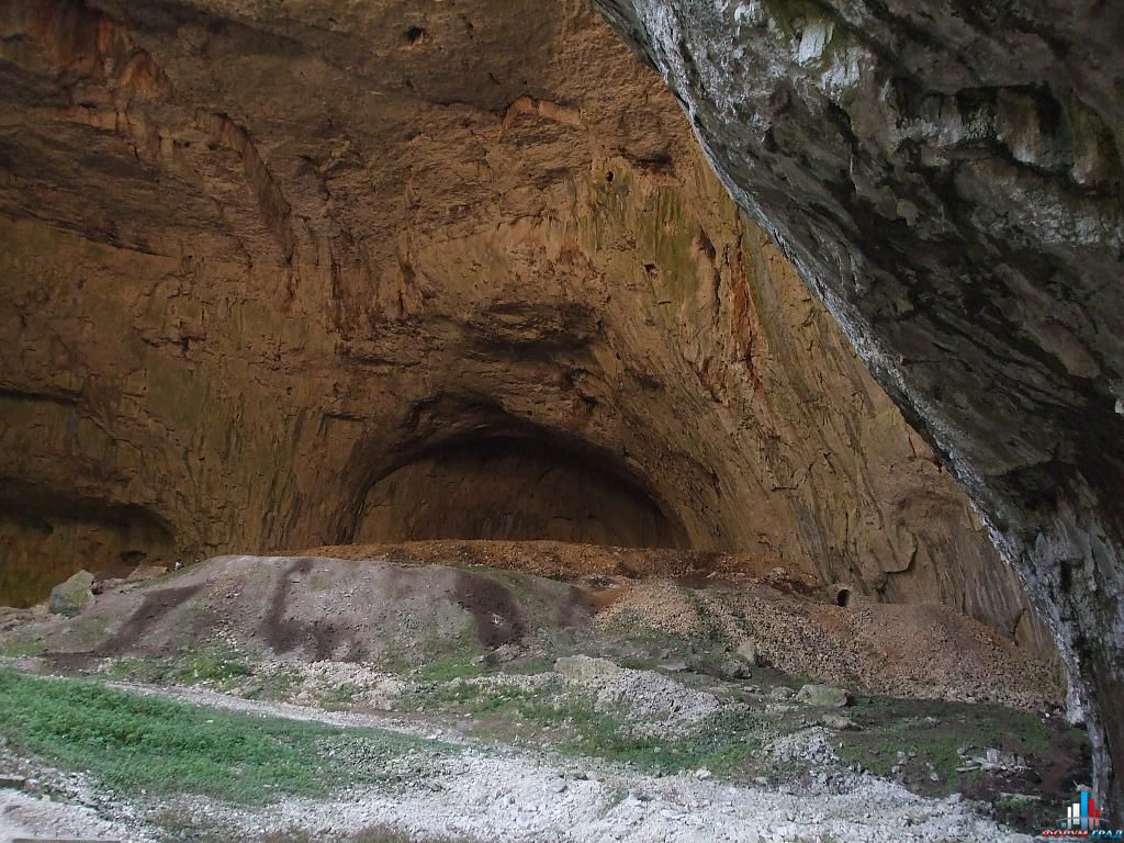 деветашка пещера